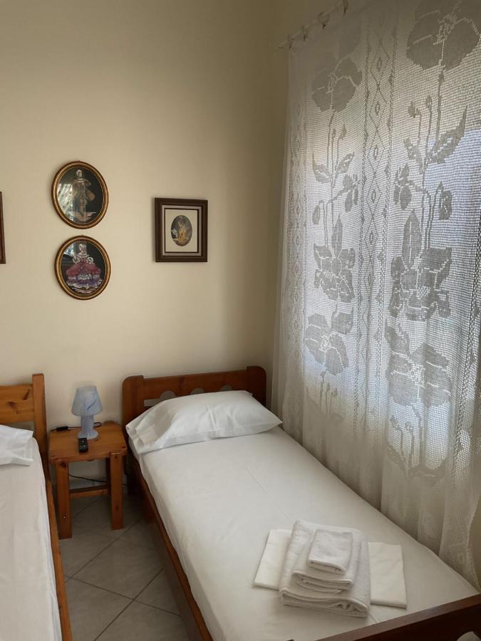 Aliki's * Skala Kallonis